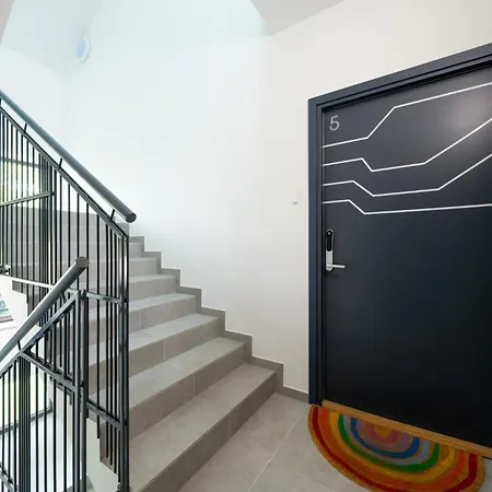 Lejlighed Beautiful New 3br In Great Location