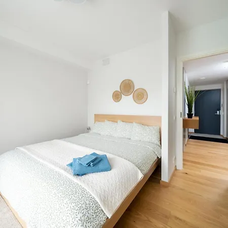 Beautiful New 3br In Great Location 아파트